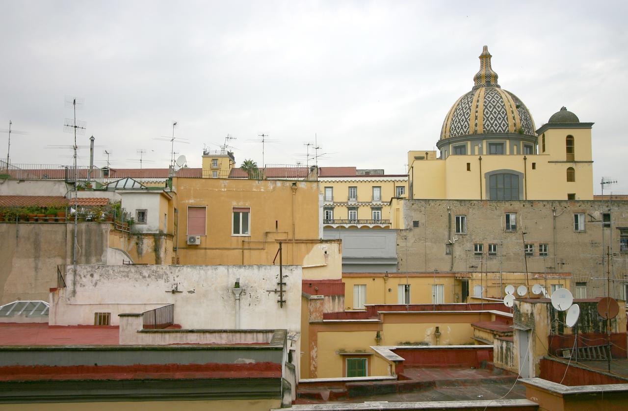 Al Centro E Meglio B&B ナポリ エクステリア 写真
