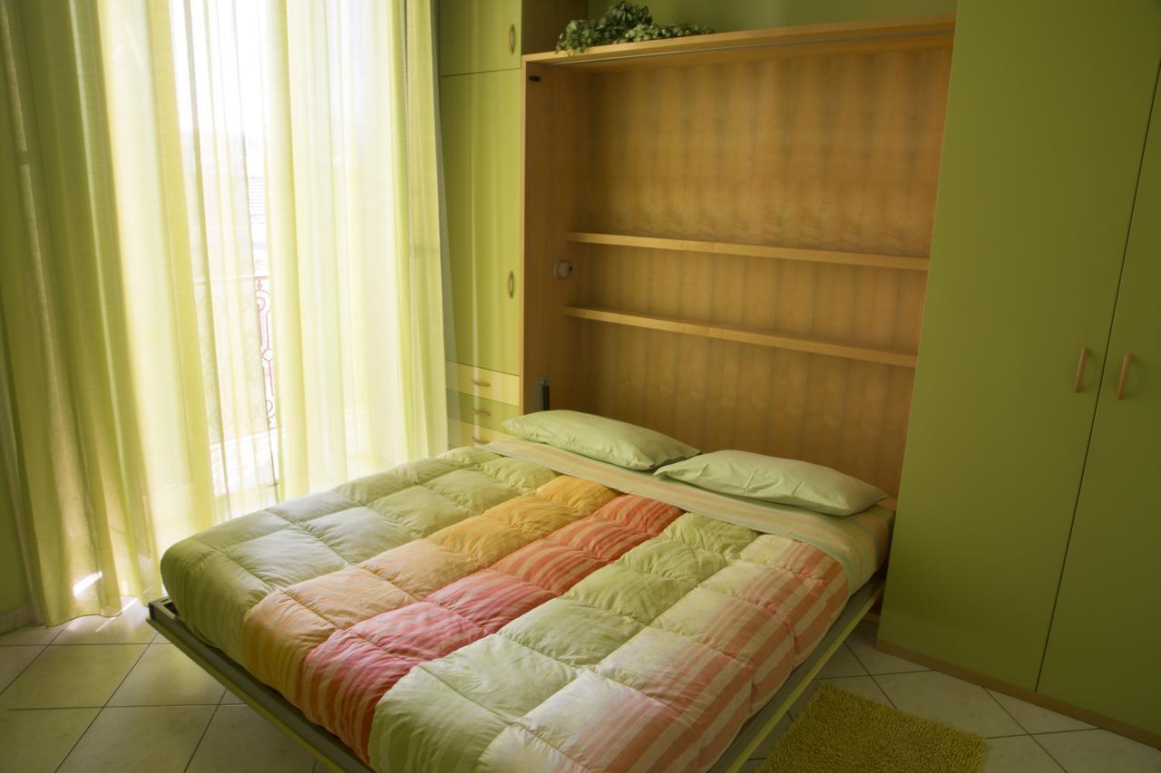 Al Centro E Meglio B&B ナポリ エクステリア 写真